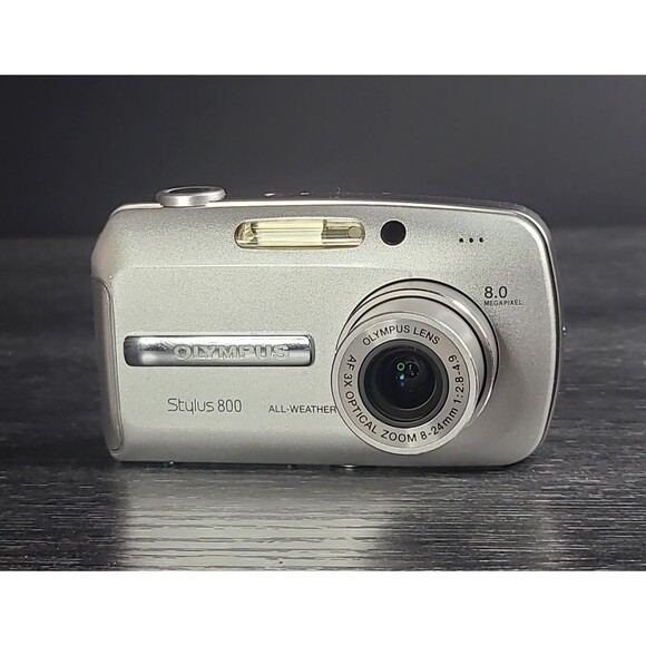 Olympus Stylus 800 Digital Camera 8MP Crystal Silver Tested Works - Picture 2 of 9
